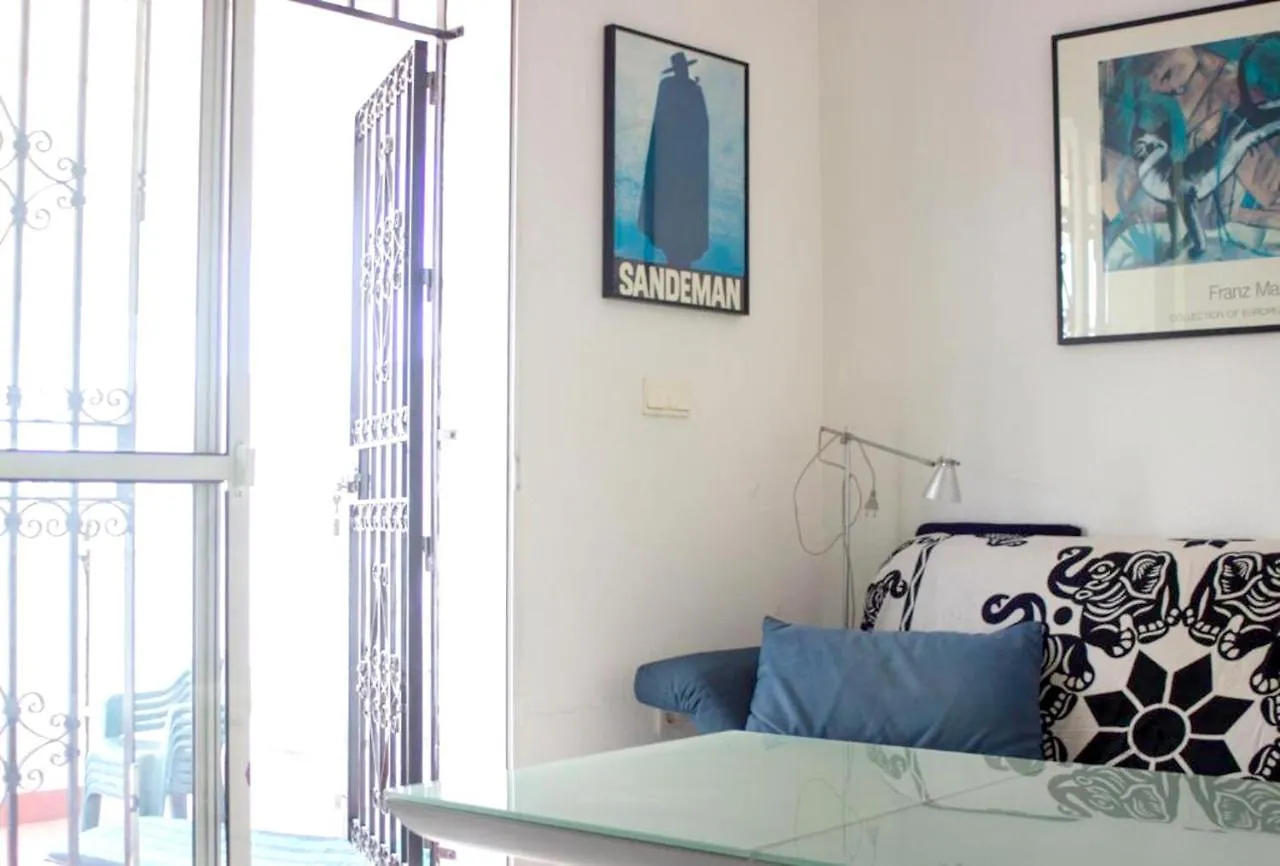 Comfortable Apartment In Seville With Stunning Balcony!
